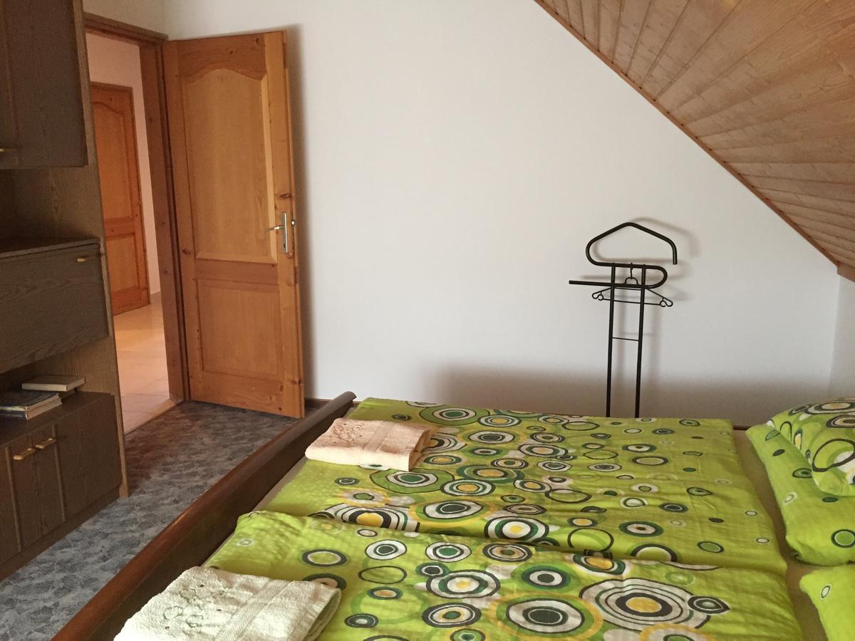 Baranya Apartman Áta Eksteriør billede